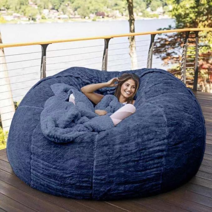 Ngoài trời 7ft Giant Bean Bag Lounge Chair Soft False Fur Fabric EPS Fill 11