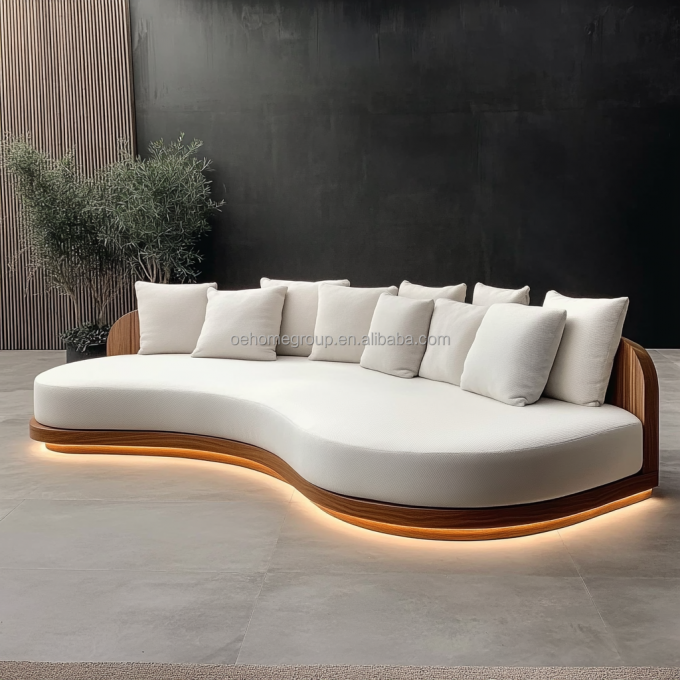Ghế sofa tình yêu hai chỗ ngồi kiểu dáng lưng chần màu trắng với đệm vải hình tròn mặt trăng bằng gỗ, sản phẩm không thể thiếu trong khách sạn 6